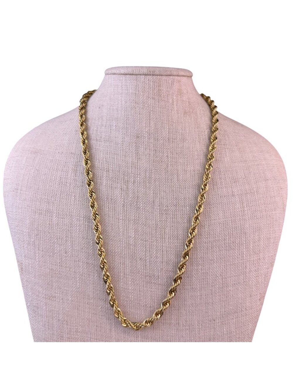 Avon Womens Gold Tone Metal Rope Chain Necklace Vintage Design